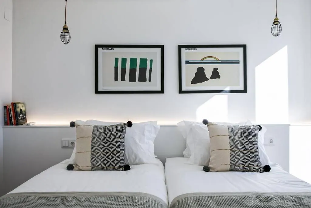 2 Bedroom Suites With Ac Next To Avenida Da Liberdade Lisbon 0*,  Portugal