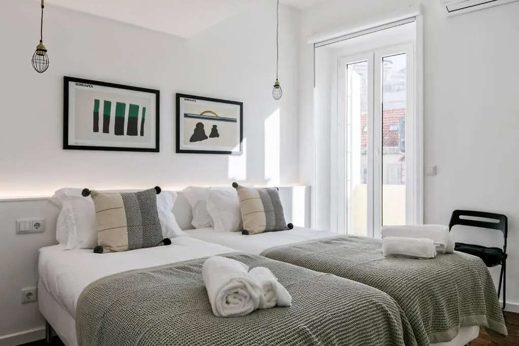 2 Bedroom Suites With Ac Next To Avenida Da Liberdade Lisbon Apartment