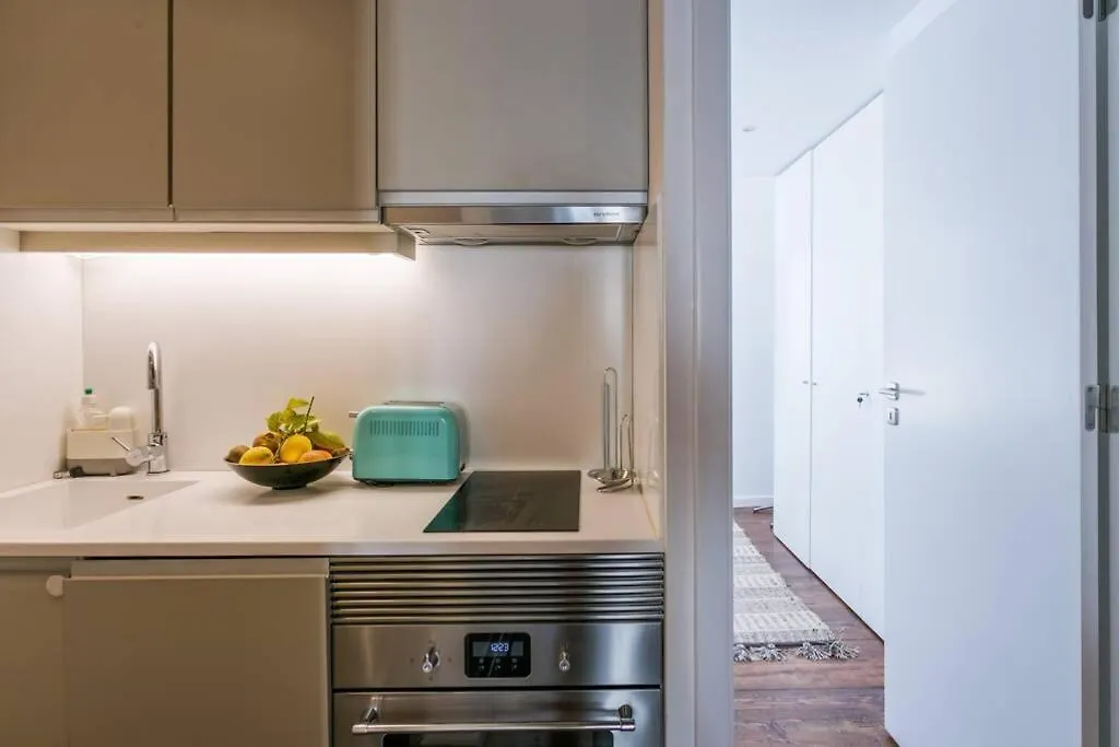 2 Bedroom Suites With Ac Next To Avenida Da Liberdade Лиссабон