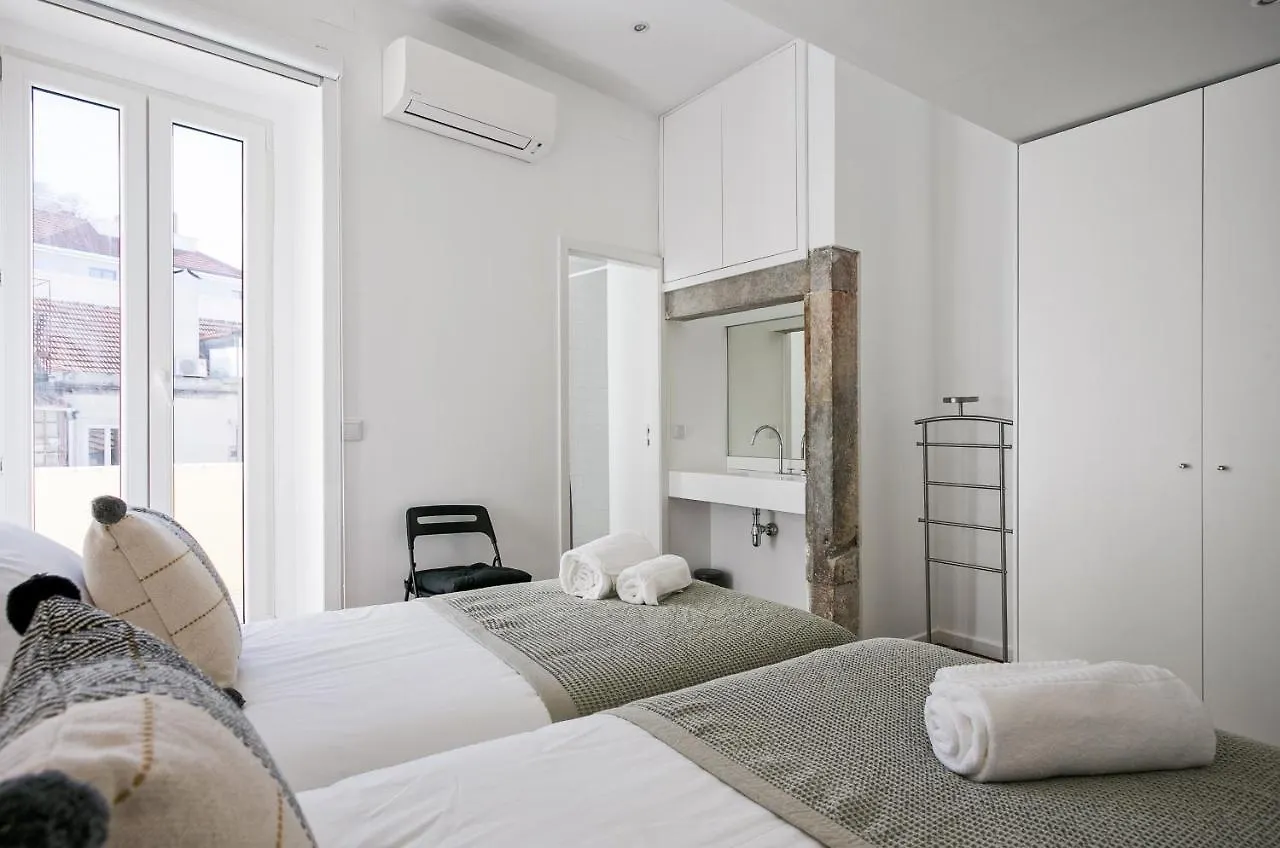 2 Bedroom Suites With Ac Next To Avenida Da Liberdade Лиссабон Апартаменты